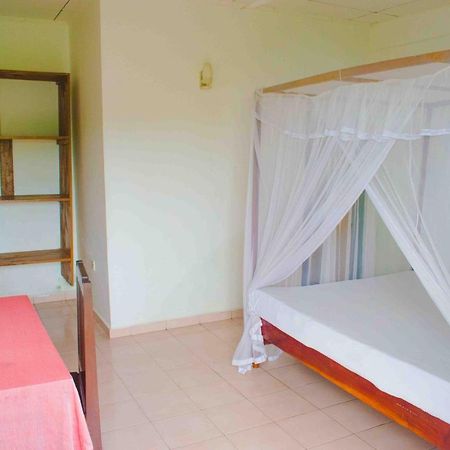 Surfers Paradise Weligama Exterior photo