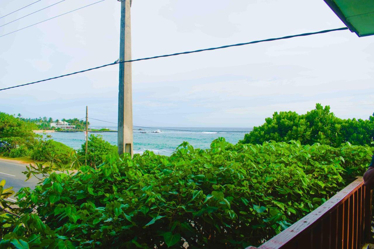 Surfers Paradise Weligama Exterior photo