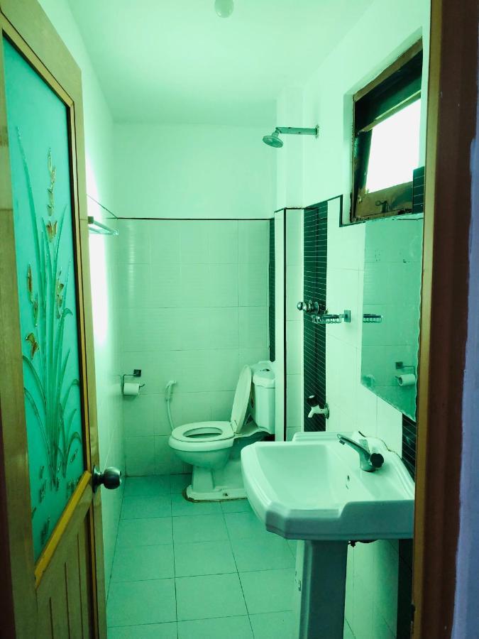 Surfers Paradise Weligama Exterior photo
